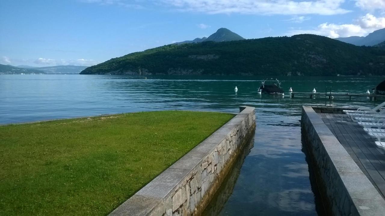 דיון Au Bord Du Lac D'Annecy, Logement Type Loft, Dans Residence Avec Plage Et Ponton Privee מראה חיצוני תמונה