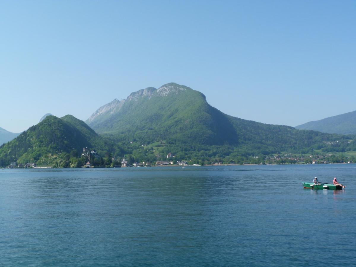 דיון Au Bord Du Lac D'Annecy, Logement Type Loft, Dans Residence Avec Plage Et Ponton Privee מראה חיצוני תמונה