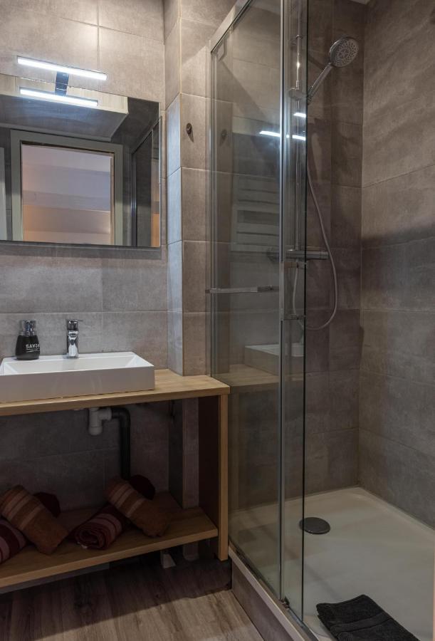 דיון Au Bord Du Lac D'Annecy, Logement Type Loft, Dans Residence Avec Plage Et Ponton Privee מראה חיצוני תמונה