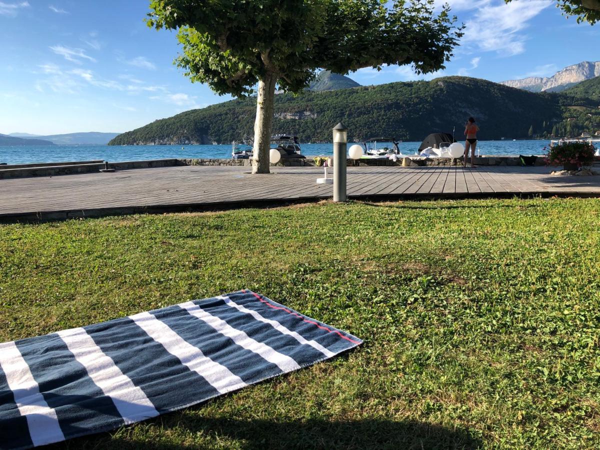 דיון Au Bord Du Lac D'Annecy, Logement Type Loft, Dans Residence Avec Plage Et Ponton Privee מראה חיצוני תמונה