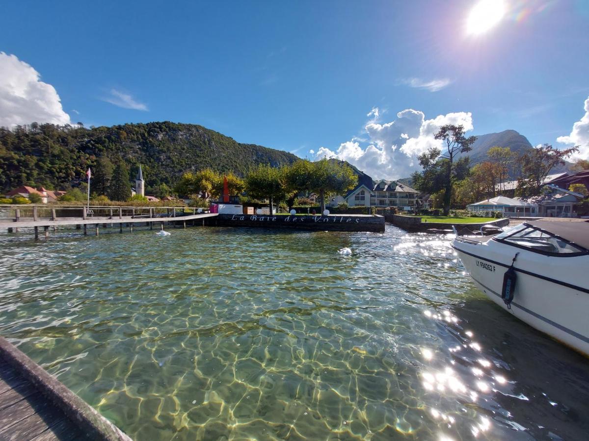 דיון Au Bord Du Lac D'Annecy, Logement Type Loft, Dans Residence Avec Plage Et Ponton Privee מראה חיצוני תמונה